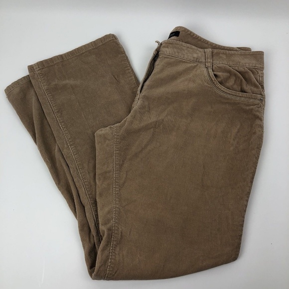 White House Black Market Pants - WHITE HOUSE | BLACK MARKET sleek boot corduroys